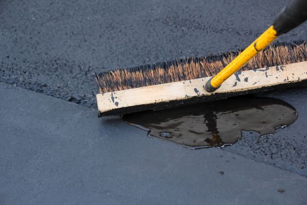 Driveway Asphalt Sealing in Green Valley